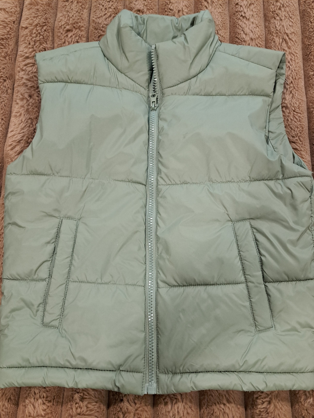 Xersion Youth Boy Girl Size 8 Puffer Vest Green Quilted Zip Up Pockets Outerwear